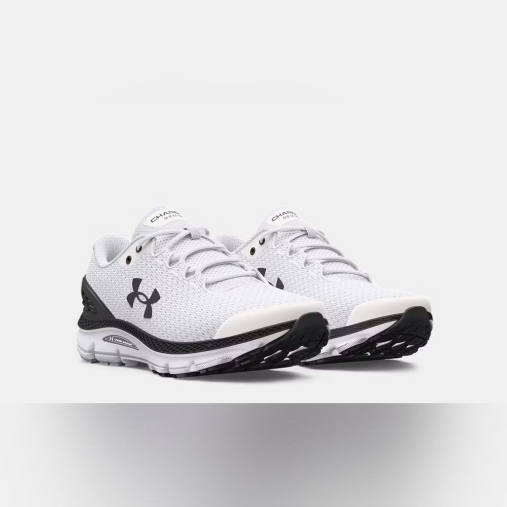 Under Armour Men’s White Charged Gemini 2020 Running Shoes